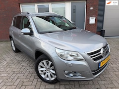 Volkswagen Tiguan - 2.0 TSI Sport&Style 4Motion / AUT / PDC