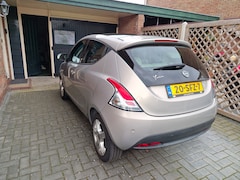 Lancia Y(psilon) - 0.9 TwinAir Silver