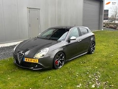 Alfa Romeo Giulietta - 2.0 JTDm Distinctive|Navi|Sport|Elek Pakket|Apk|