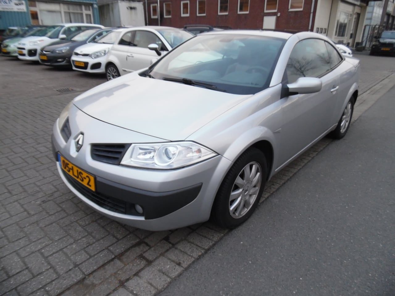 Renault Mégane coupé cabriolet - apk 2.27 1.6-16V Authentique airco - AutoWereld.nl