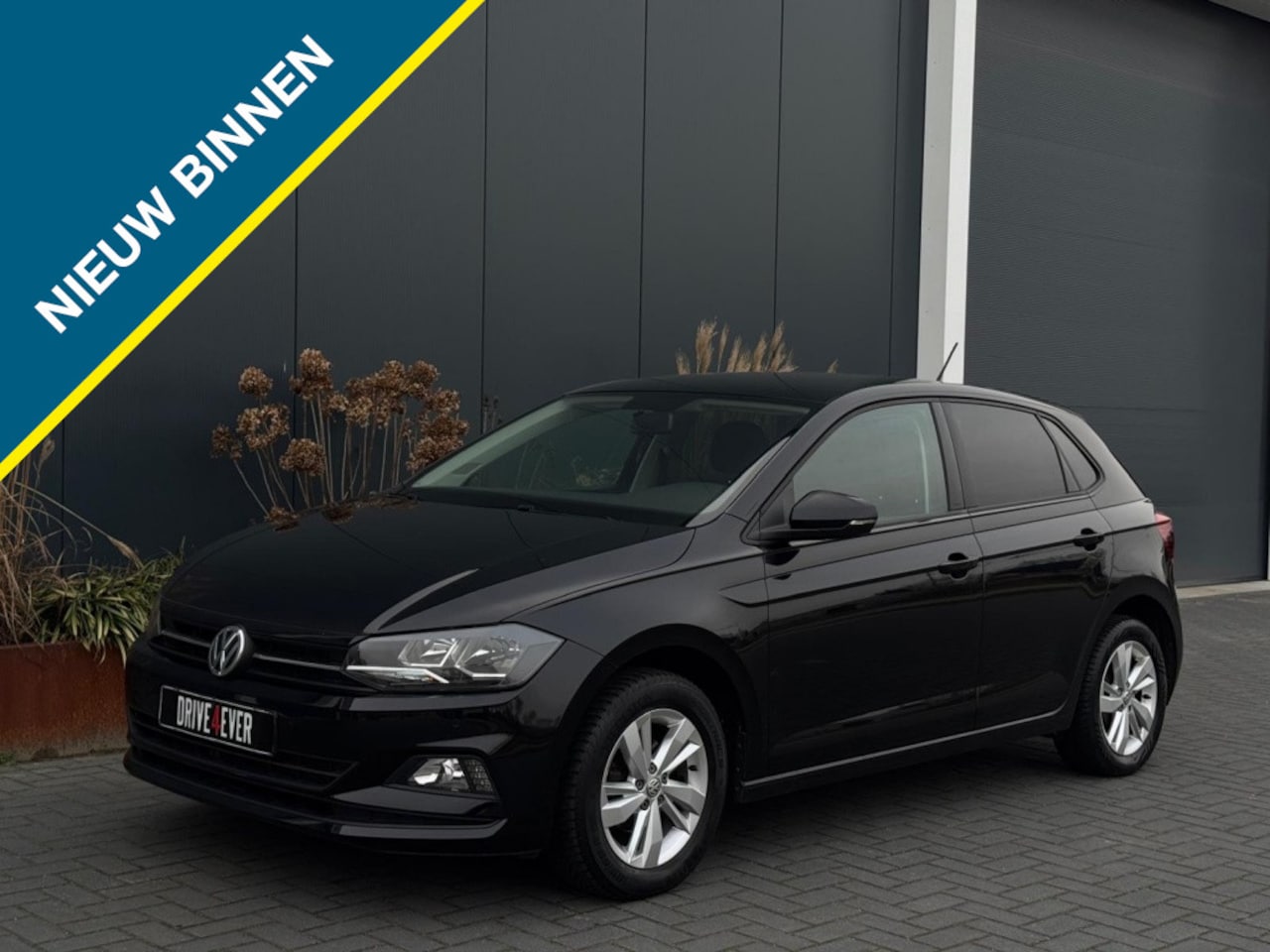 Volkswagen Polo - 1.0 TSI Comf.l. Bus. NAVI ACC AIRCO PDC SPORTVELGEN ELEK PAKKET - AutoWereld.nl