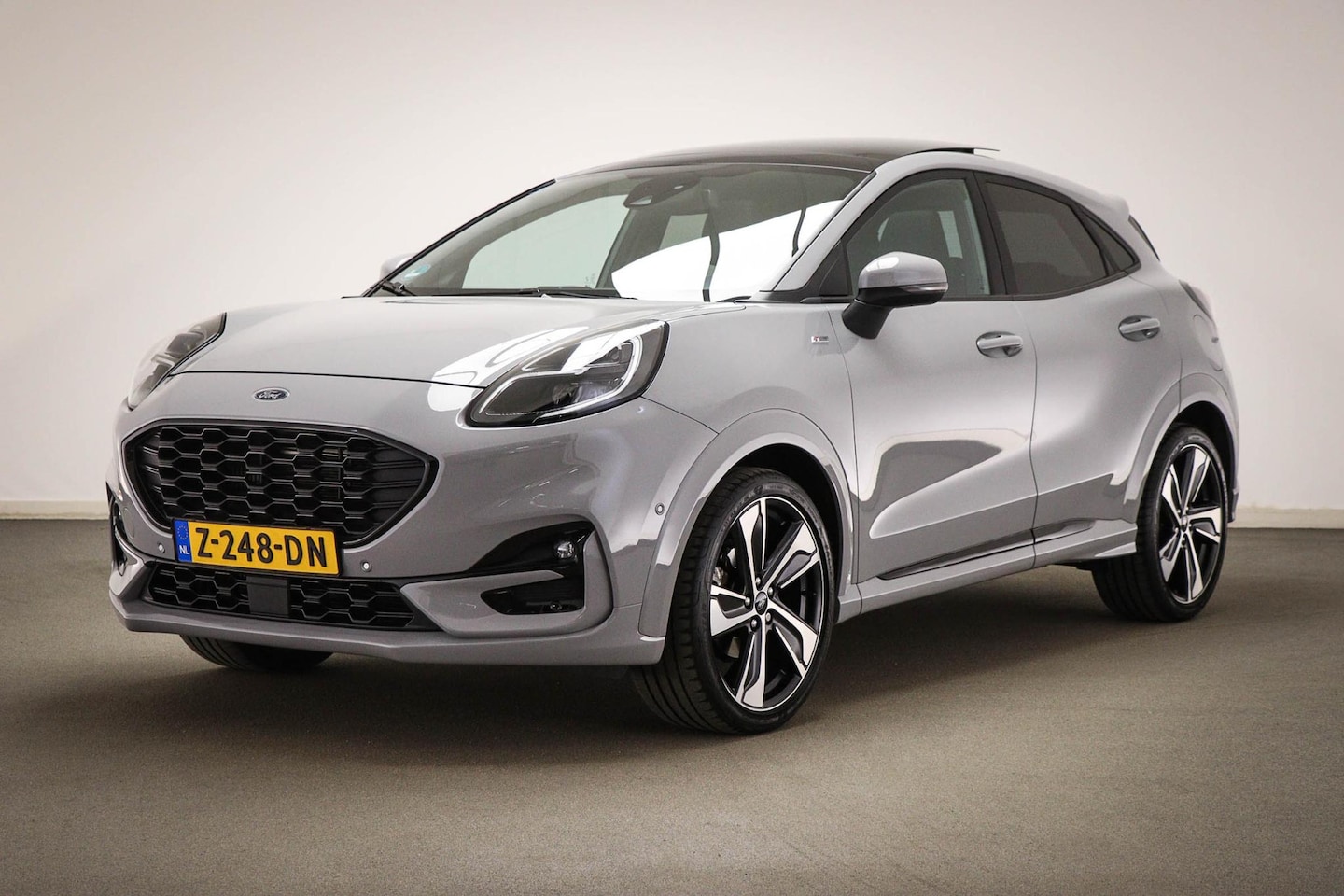 Ford Puma - 1.0 EcoBoost ST-Line X | DRIVER ASSISTANCE / WINTER / KEYLESS- PACK | PANORAMADAK | 19" - AutoWereld.nl