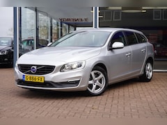 Volvo V60 - 2.0 D3 Summum Handbak | Airco | Navigatie | Lm velgen | Vol opties | Elek. Pakket | Inruil