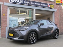 Toyota C-HR - 1.8 Hybrid 140 First Edition Bi-Tone All Seasonbanden All In Prijs