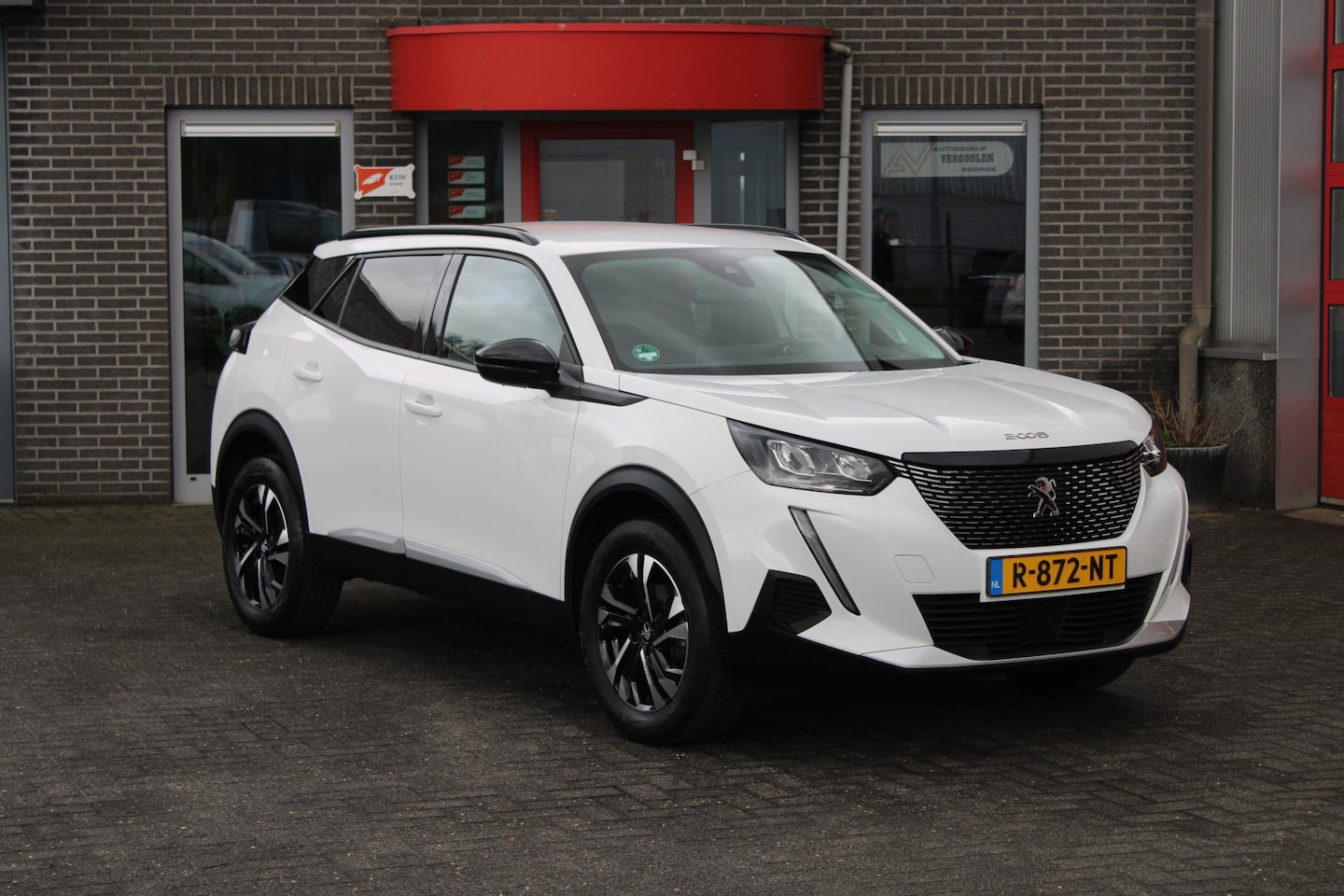 Peugeot 2008 - 1.2 PureTech Allure Incl Garantie en Afleveringskosten!! - AutoWereld.nl