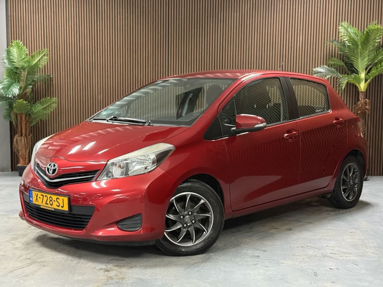 Toyota Yaris - 1.0 VVT-i Aspiration 1.0 VVT-i Aspiration - AutoWereld.nl