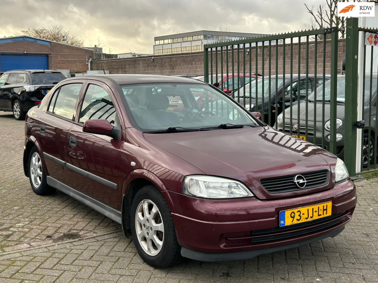 Opel Astra - 1.6 Edition airco elektrische ramen cv op afs - AutoWereld.nl