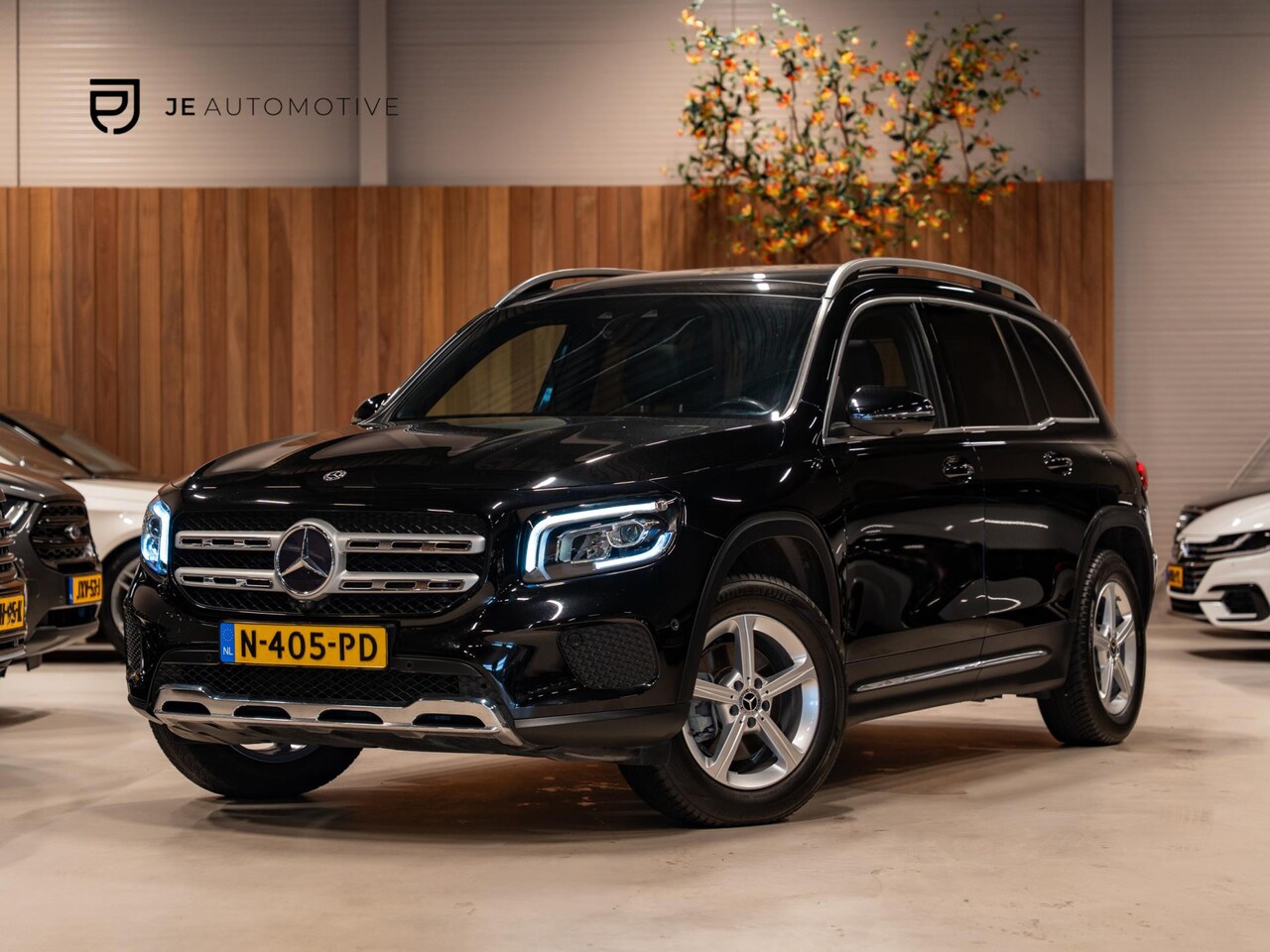 Mercedes-Benz GLB - 200 Premium Plus 200 Premium Plus, Pano, Widescreen, Ambiënte Light, 360 Cam, Voll Led, Cruise, Multistuur, - AutoWereld.nl