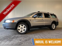 Volvo XC70 - 2.5 T // LPG G3 // 4X4 // LEER // AUTOMAAT //