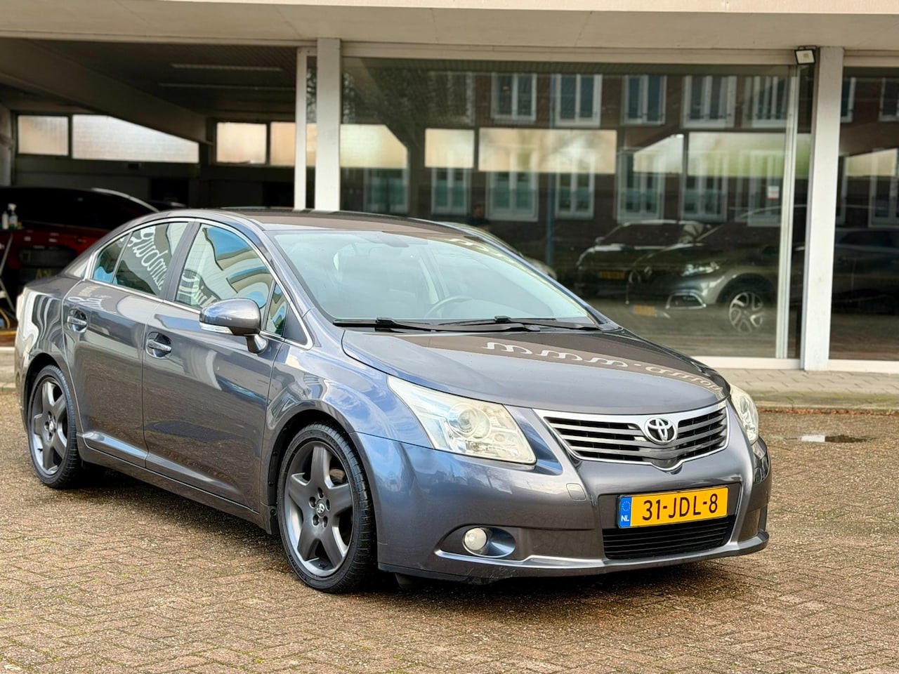 Toyota Avensis - 1.8 VVTi Dynamic|NAV|Sublieme staat|Trekhaak|Origineel NL - AutoWereld.nl