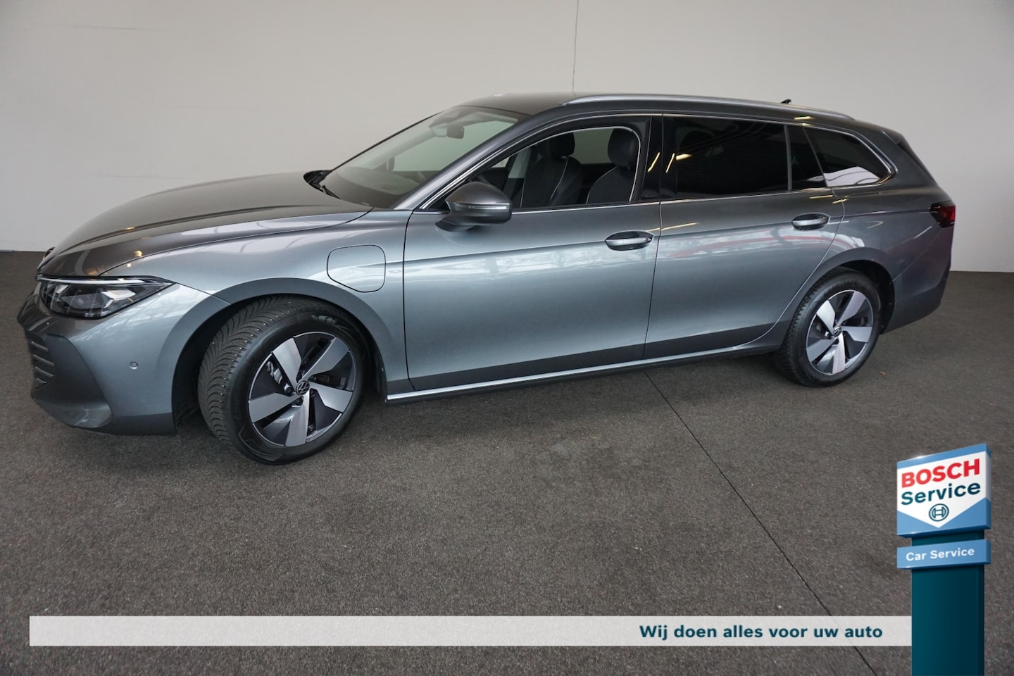 Volkswagen Passat Variant - 1.5 eHybrid 204pk DSG-6 Business Trekhaak - AutoWereld.nl