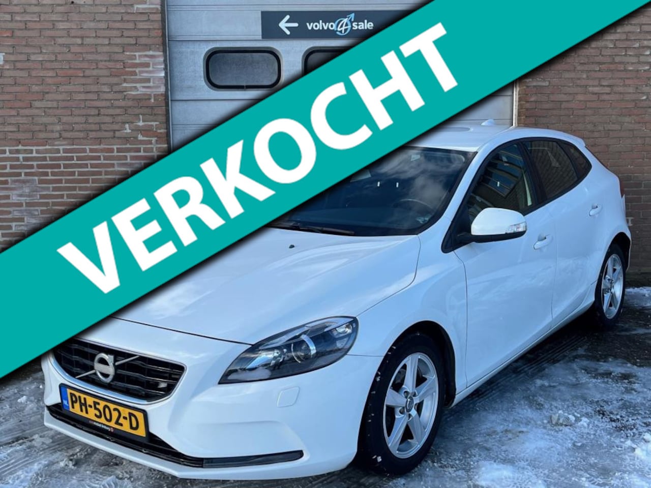 VOLVO V40