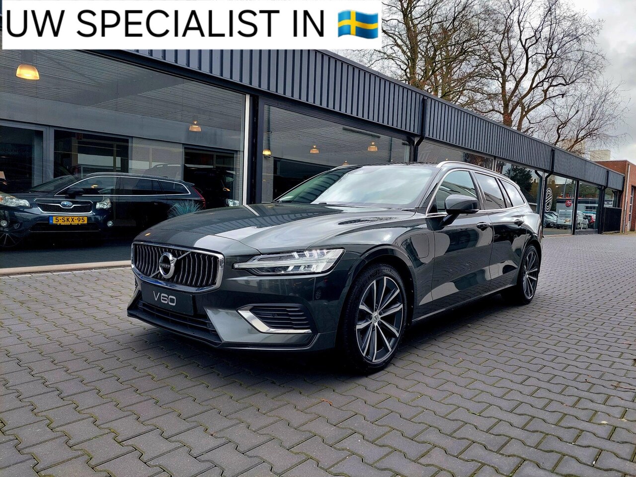 Volvo V60 - 2.0 T6 Recharge AWD Inscription Expression Leer Navi Clima PDC - AutoWereld.nl