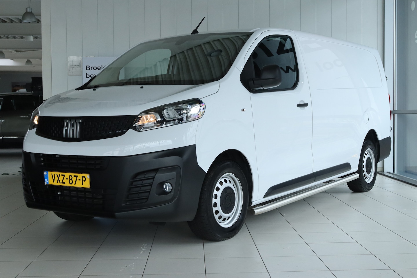 Fiat Scudo - 2.0 MultiJet L3H1 | Cruise Control | Trekhaak | Betimmering | Carplay | Camera | Navi - AutoWereld.nl