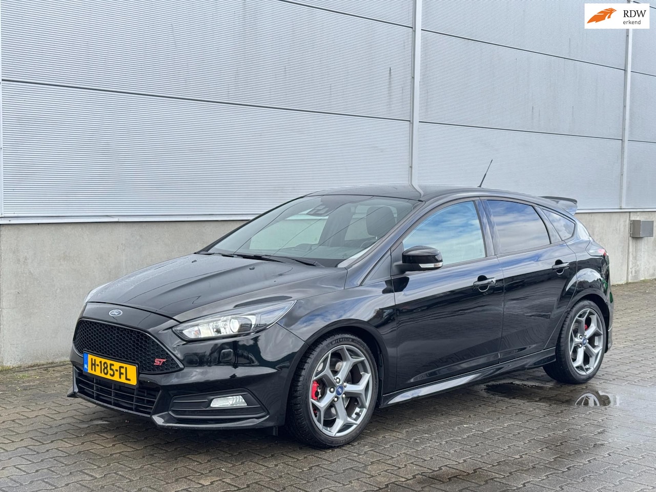 Ford Focus - 2.0 ST 250 PK! LEER|KEYLESS|CRUISE|CLIMA|NAVI| - AutoWereld.nl