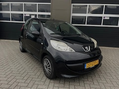 Peugeot 107 - 1.0-12V XS