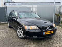 Volvo V70 - 2.5T Momentum-Clima-Cruise-Navi-APK 10-26