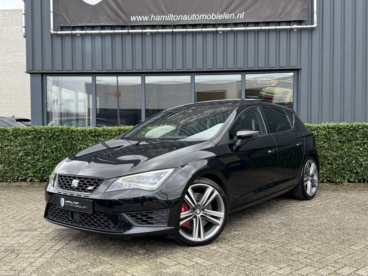 SEAT Leon - Cupra 290 2.0 TSI DSG / Aut. Panoramadak 19" Navi DCC Led verlichting 130dkm!! - AutoWereld.nl