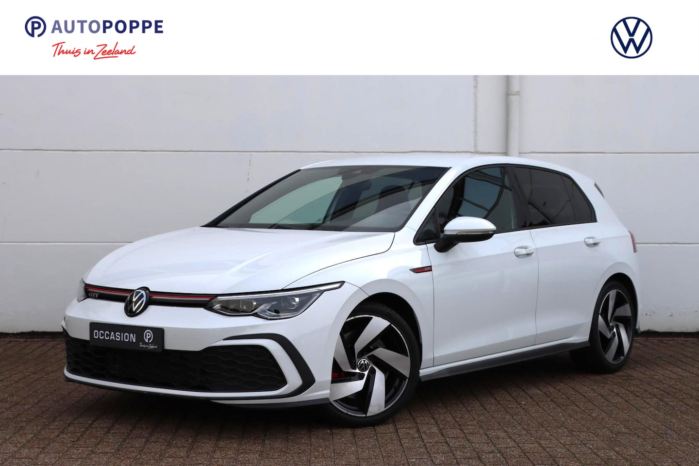 Volkswagen Golf - GTI 2.0 TSI 245pk DSG7 | Stuurverwarming | Stoelverwarming | CarPlay | Travel assist - AutoWereld.nl