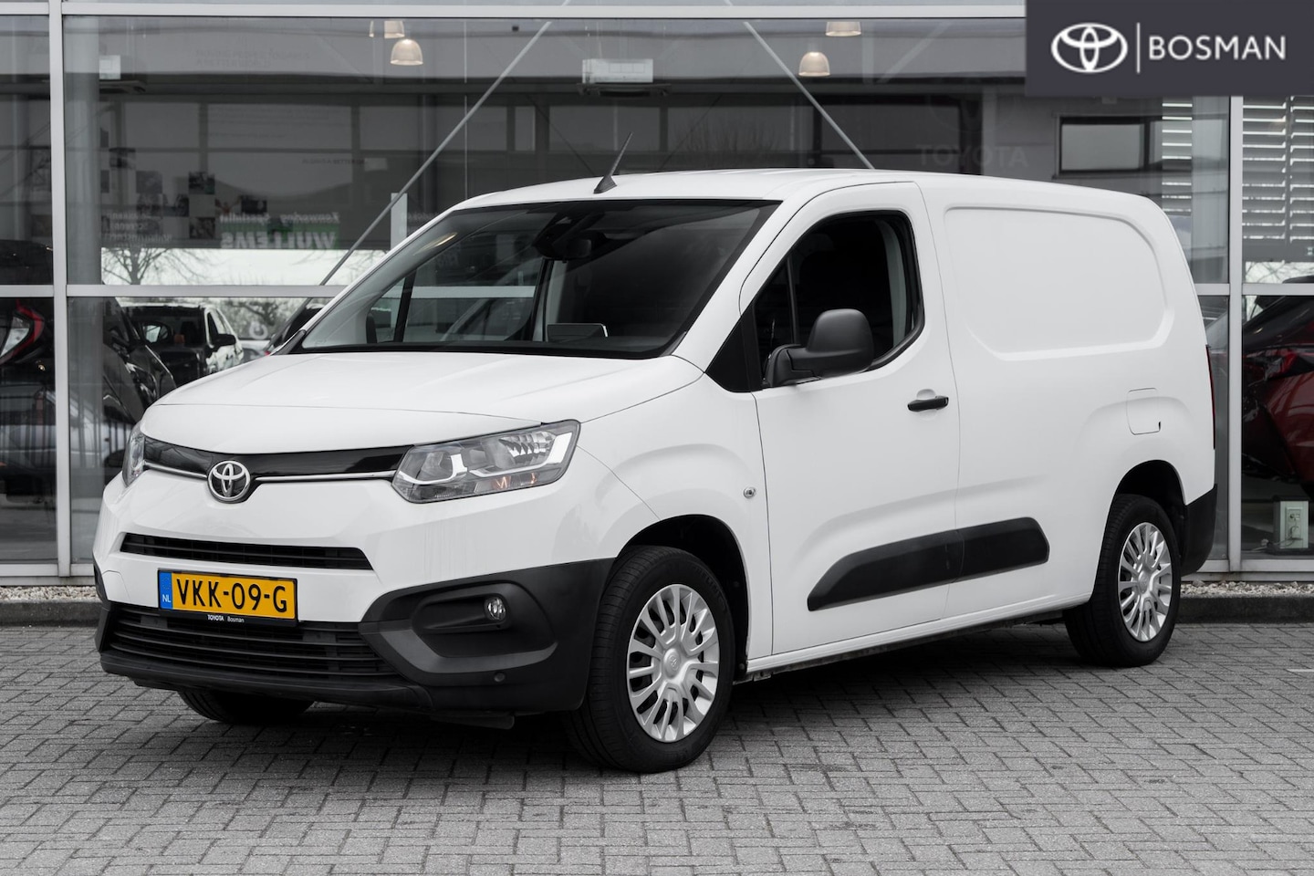 Toyota ProAce City - 1.5 D-4D Navigator Long 1.5 D-4D Navigator Long - AutoWereld.nl