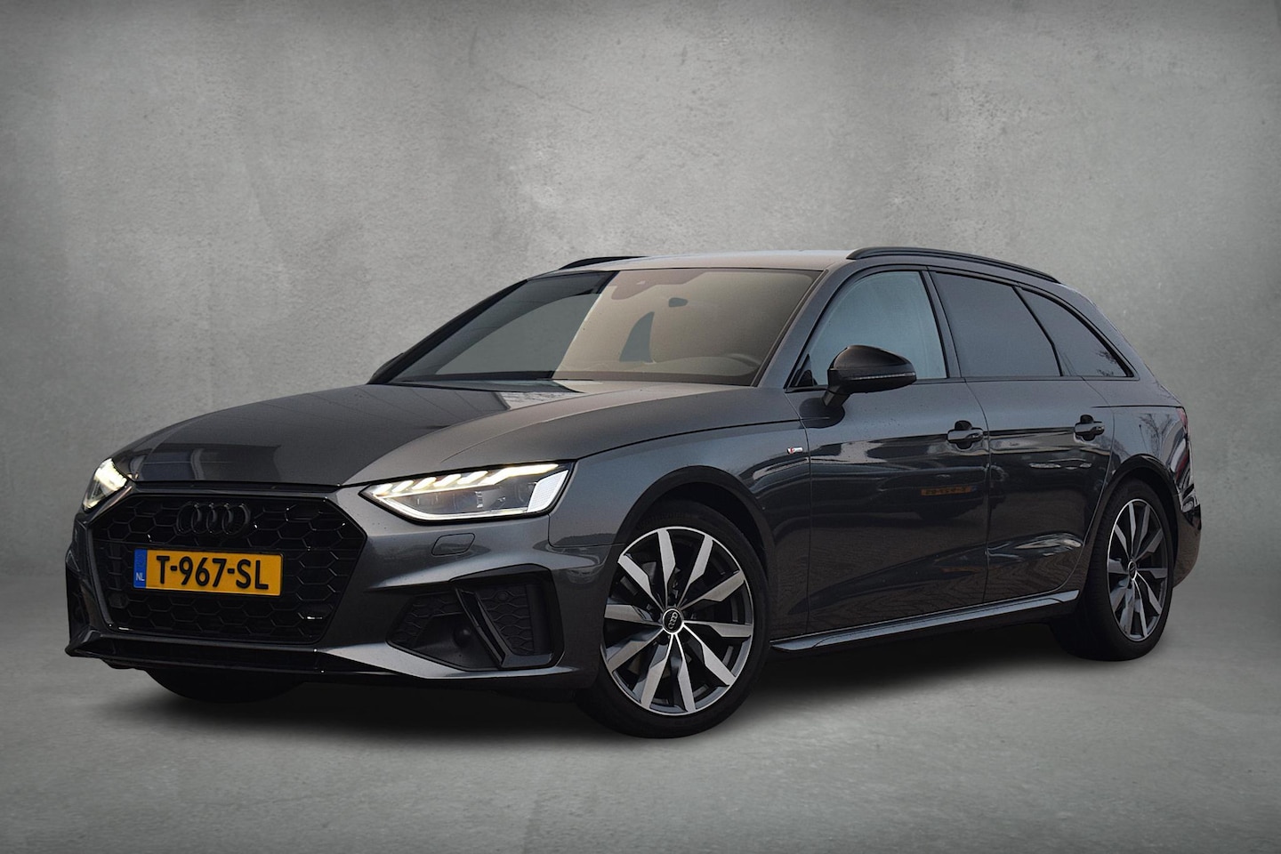 Audi A4 Avant - 35 TFSI S edition Competition | 2x S-Line | Matrix | Apple CarPlay | Half Leer - AutoWereld.nl