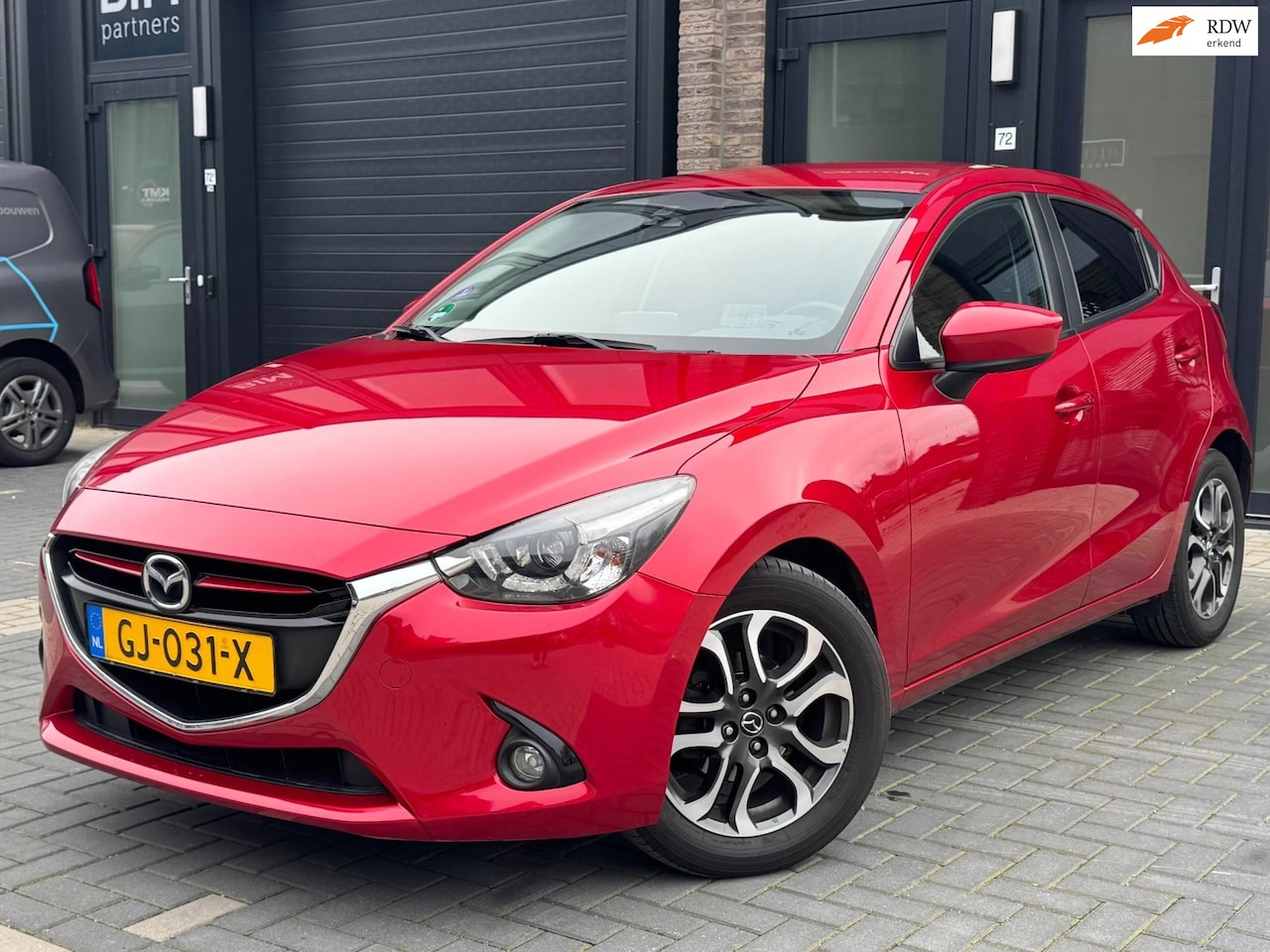 Mazda 2 - 1.5 Skyactiv-G GT- Navi- clima- stoelverwarming- headup - AutoWereld.nl