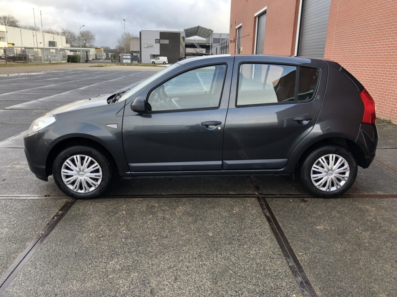 DACIA SANDERO