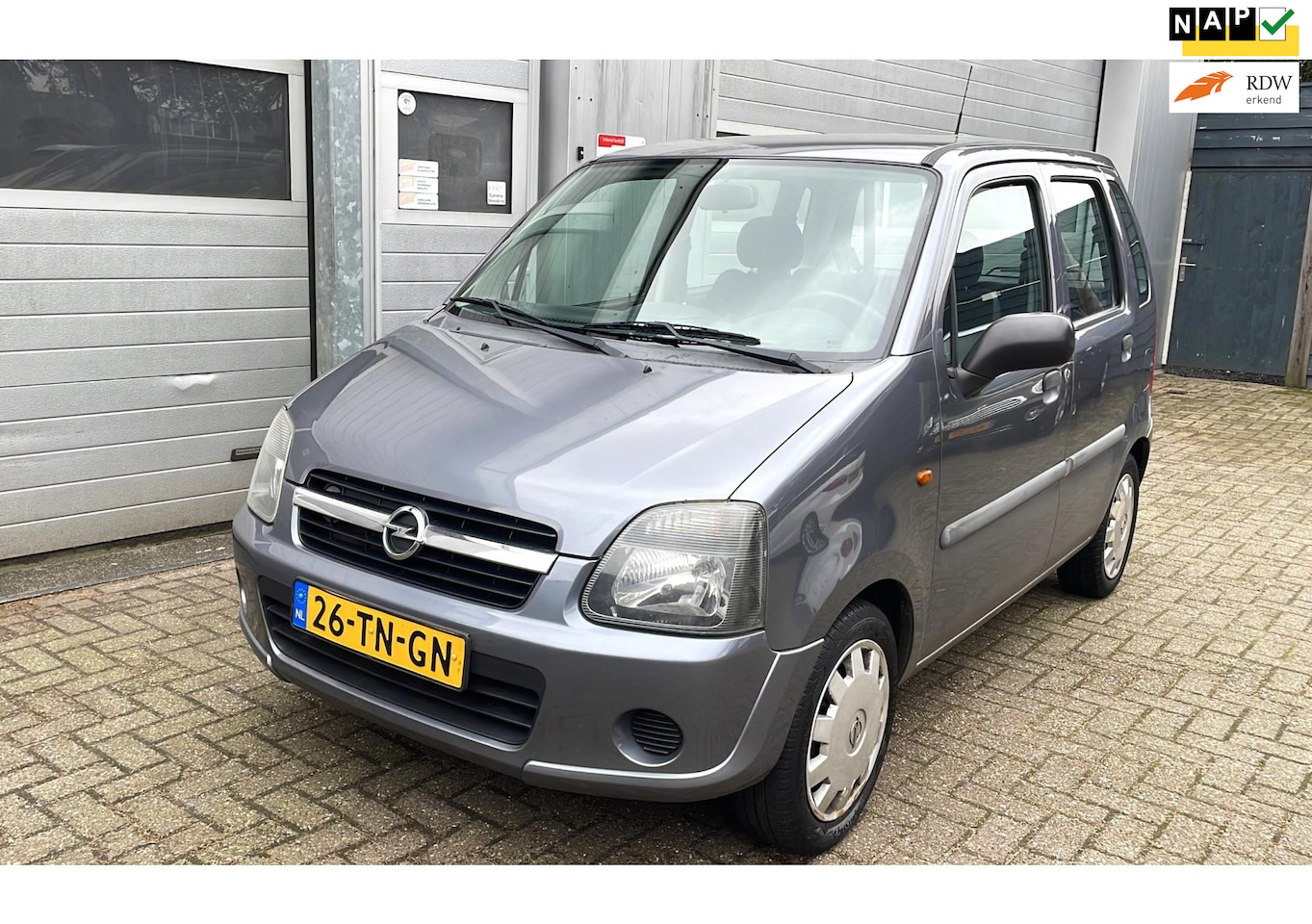 Opel Agila - 1.2-16V Essentia 2006-94.000 Km NAP-APK eind 2026 - AutoWereld.nl