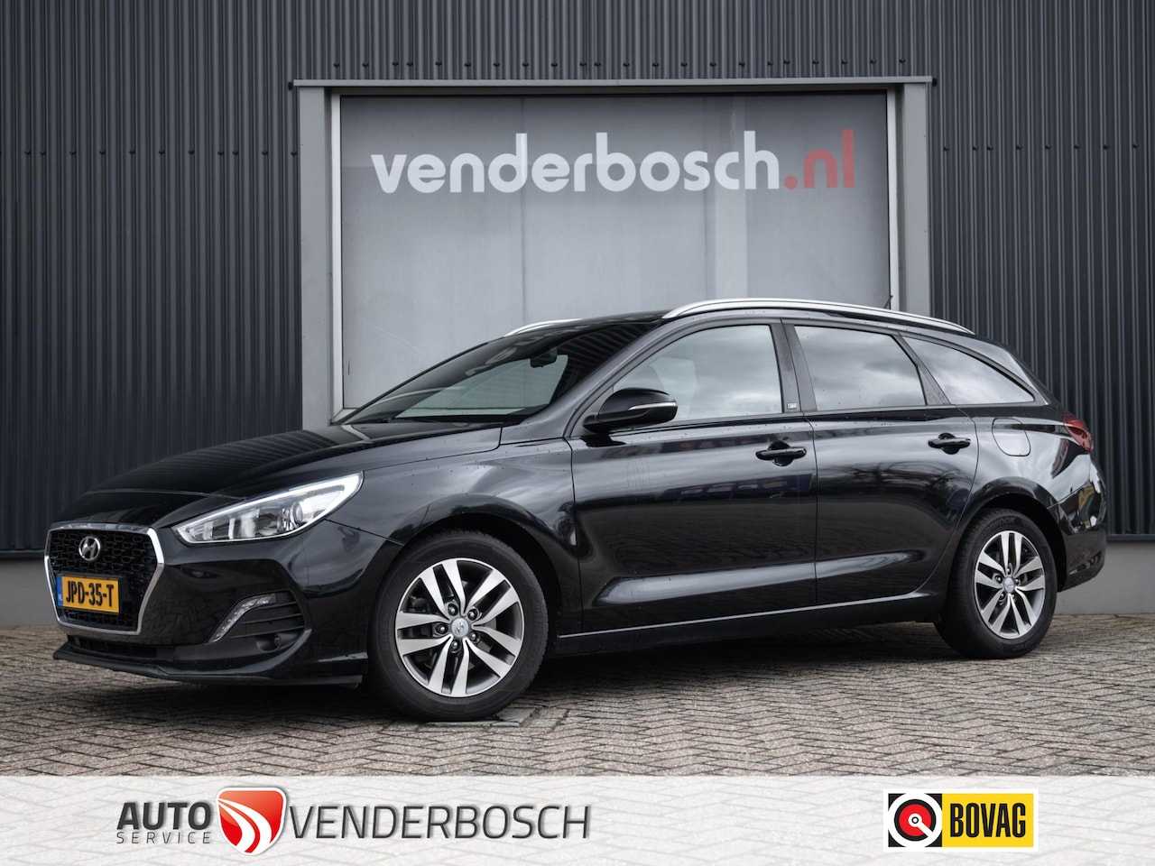 Hyundai i30 Wagon - 1.0 T-GDI Premium 120pk | Camera | Cruise | Trekhaak | Lane Assist - AutoWereld.nl