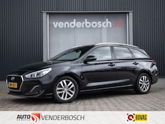 Hyundai i30 Wagon - 1.0 T-GDI Premium 120pk | Camera | Cruise | Trekhaak | Lane Assist
