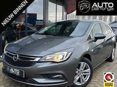 Opel Astra Sports Tourer - 1.4 Turbo 120 Jaar Edition 150PK | AUTOMAAT | ZEER NETTE STAAT | Trekhaak | Stoel en Stuur