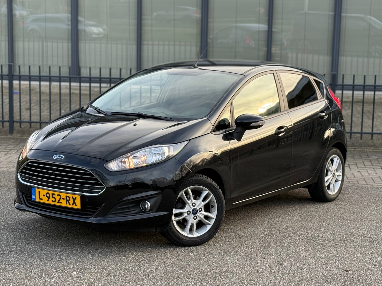 Ford Fiesta - 1.0 EcoBoost / Stoelverwarming / APK / N Distributieriem - AutoWereld.nl
