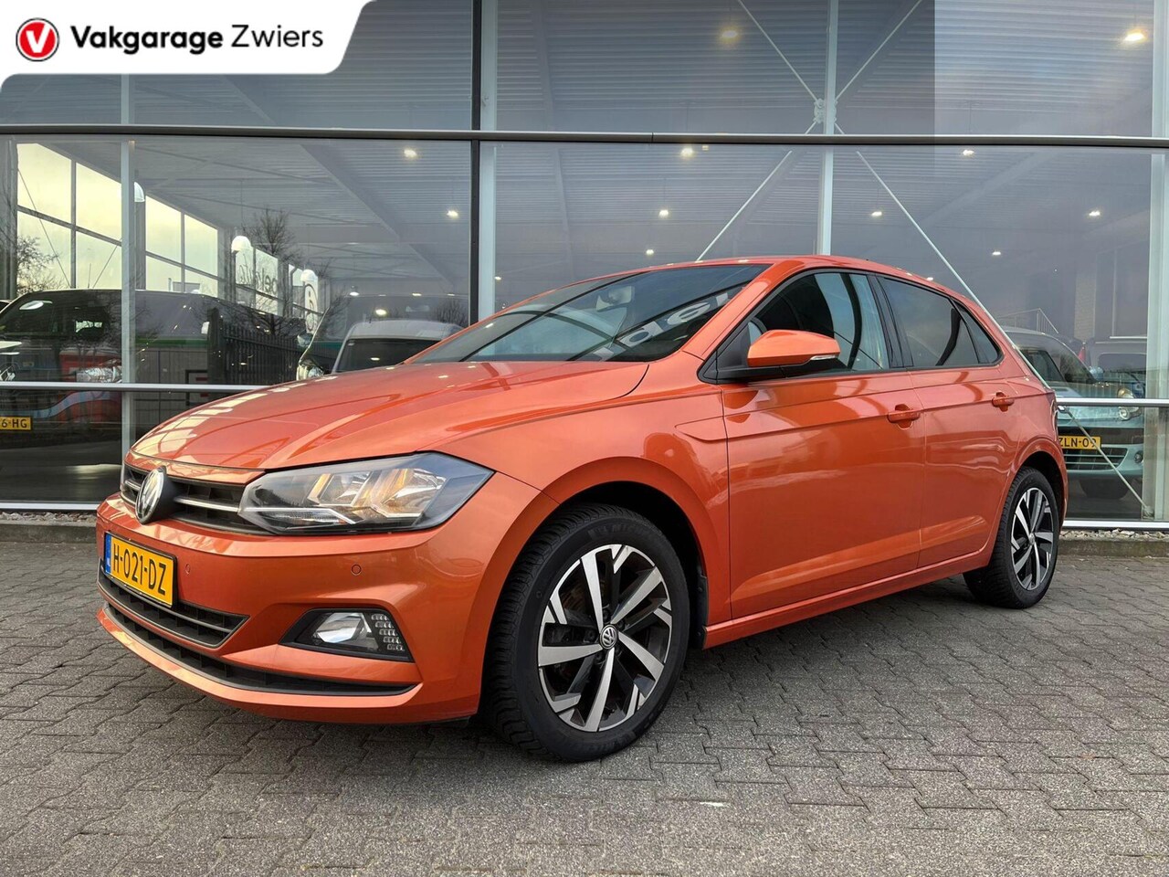 Volkswagen Polo - 1.0 TSI Comfortline Apple Carplay PDC LMV - AutoWereld.nl