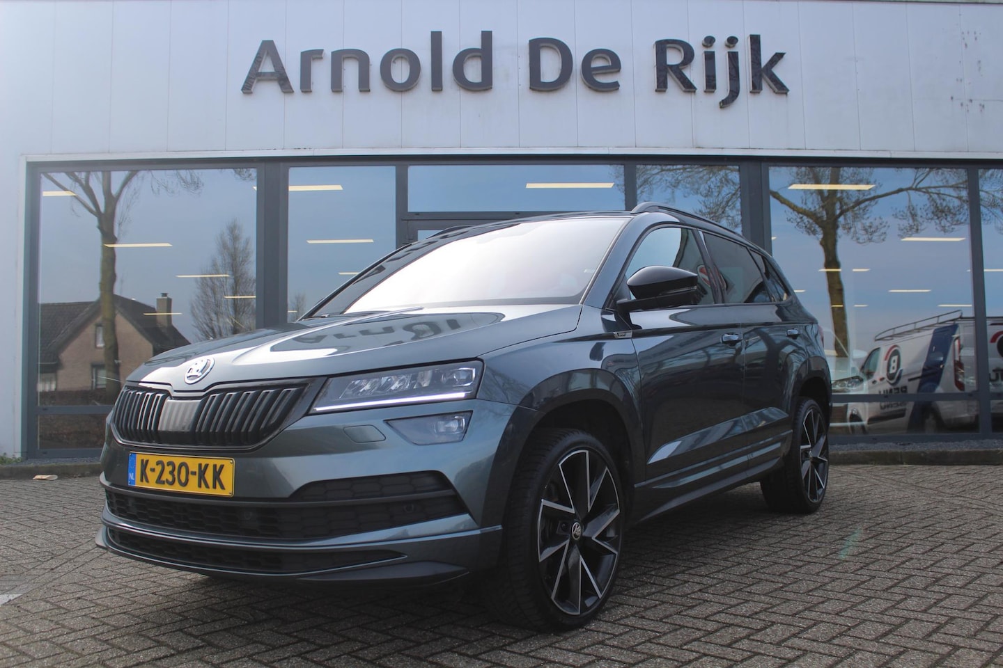Skoda Karoq - 1.5 TSI ACT Sportline Business 1.5 TSI ACT Sportline Business - AutoWereld.nl