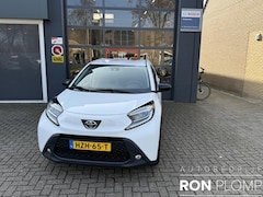 Toyota Aygo X - 1.0 VVT-i MT Envy / Airco/ Apple carplay/ Cruise/ Camera/ LED/ Stoelverw/ LMV