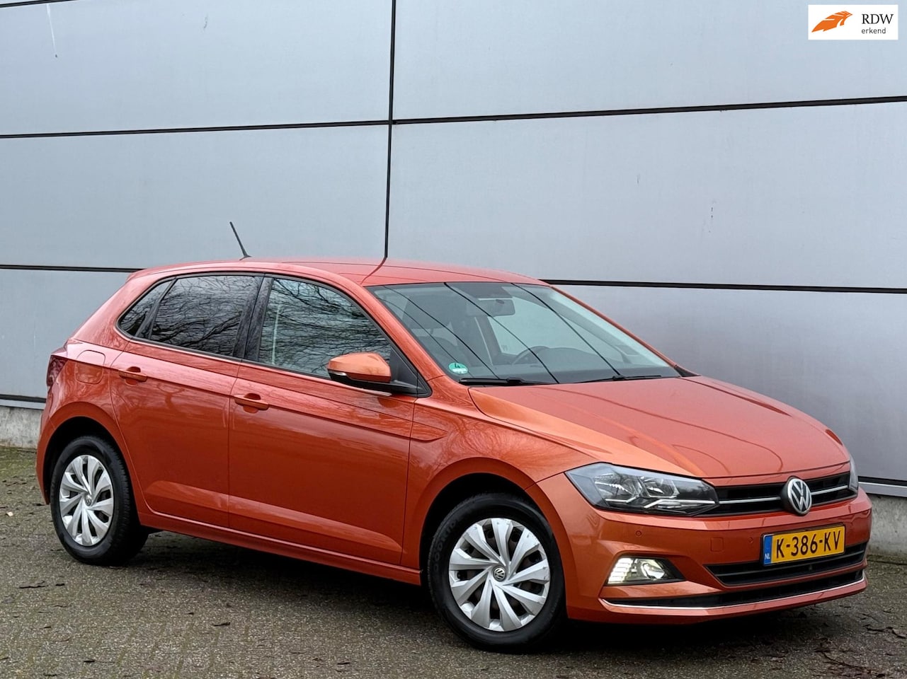 Volkswagen Polo - 1.6 TDI Comfortline Business Stoelverw |Led |Sfeer |Cruise |Park Sensor |Nap |Boekjes - AutoWereld.nl
