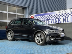 Volkswagen Tiguan - 1.4 TSI R-LINE ADAP CRUISE TREKH VIRTL