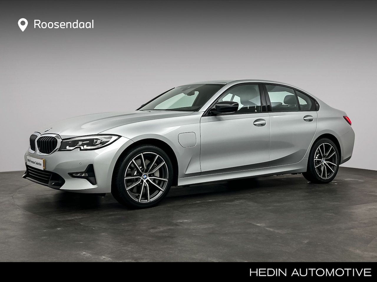BMW 3-serie - 330e eDrive Edition Sport Line | Stoelverwarming | Hi-Fi | Lederen bekleding | PDC voor en - AutoWereld.nl