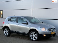Nissan Qashqai - 2.0 Tekna Pack 4WD Automaat |Pano |Camera |Stoelverw |Leder |Keyless |Navi |