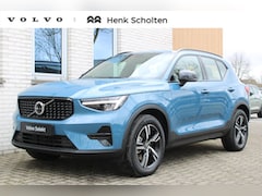 Volvo XC40 - B4 Automaat Plus Dark Trekhaak semi elektrisch inklapbaar | BLIS | Verwarmbaar voorstoelen