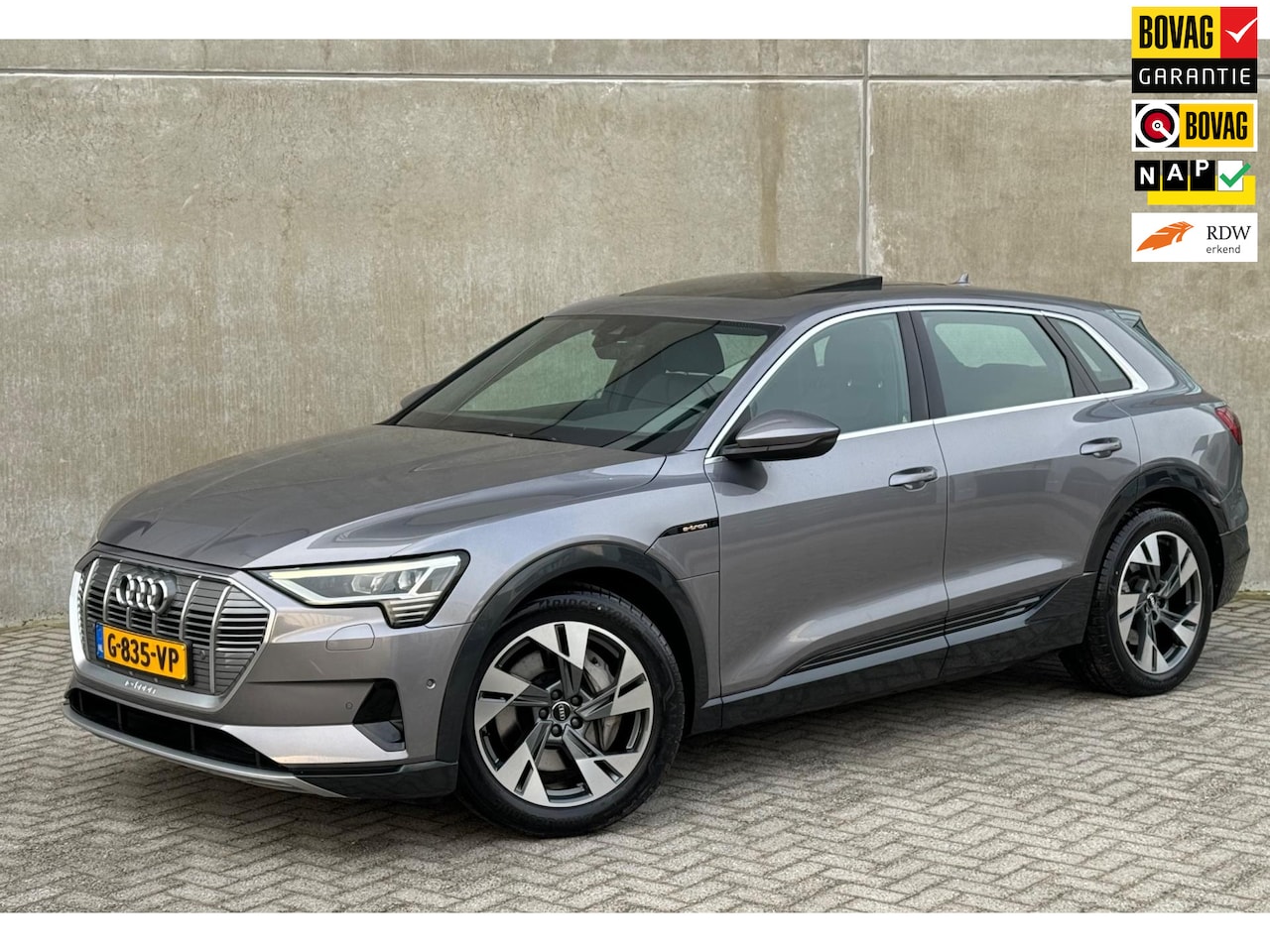 Audi e-tron - E-tron 55 Quattro 95 kWh S EDITION Grijs PANO - AutoWereld.nl