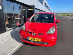 Toyota Aygo - 1.0-12V +