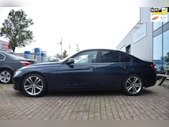BMW 3-serie - 320i High Executive F30 2012