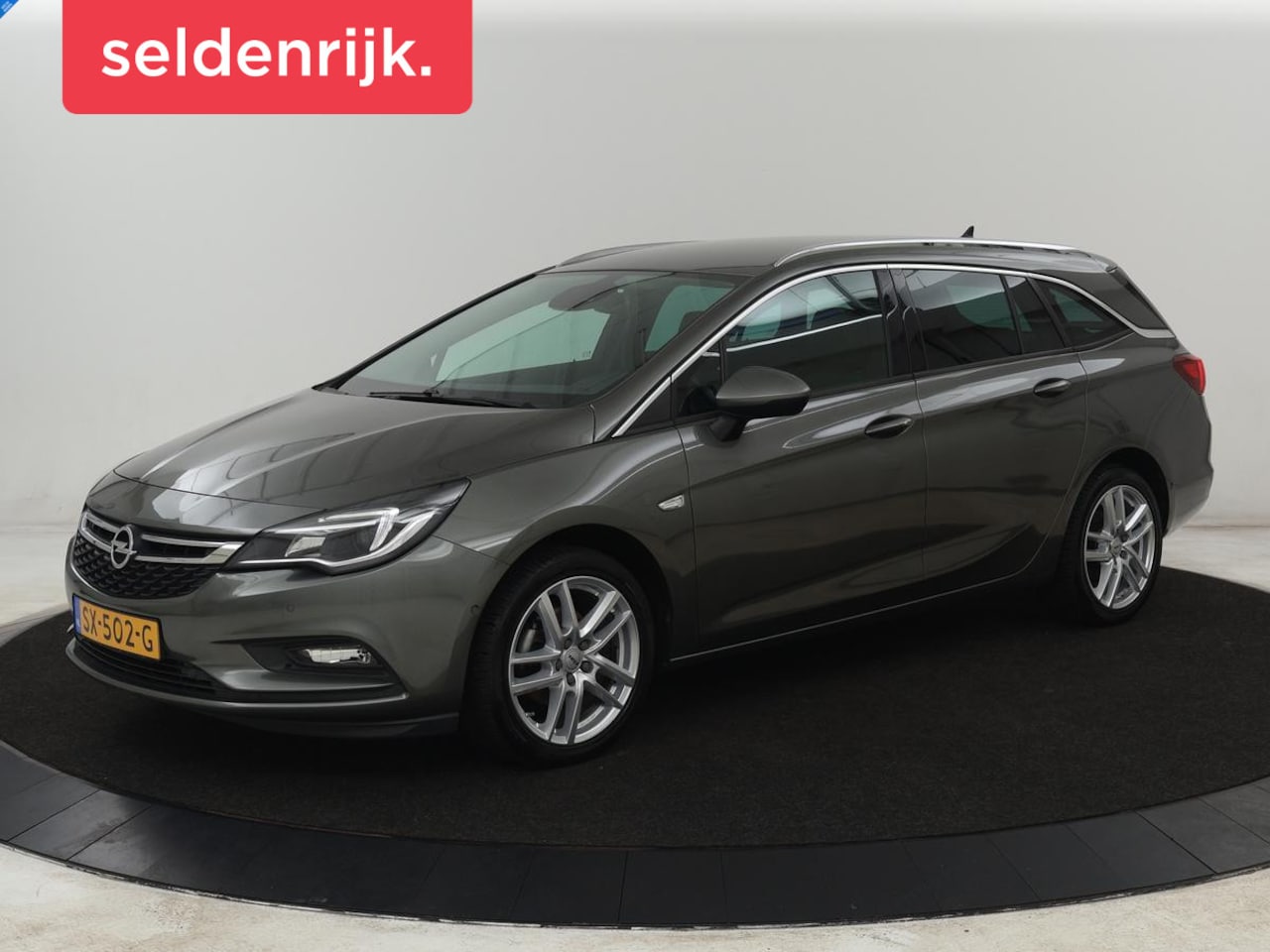 Opel Astra - 1.4 Turbo Executive | 150pk | Trekhaak | Camera | Carplay | Navigatie | Keyless | Climate - AutoWereld.nl