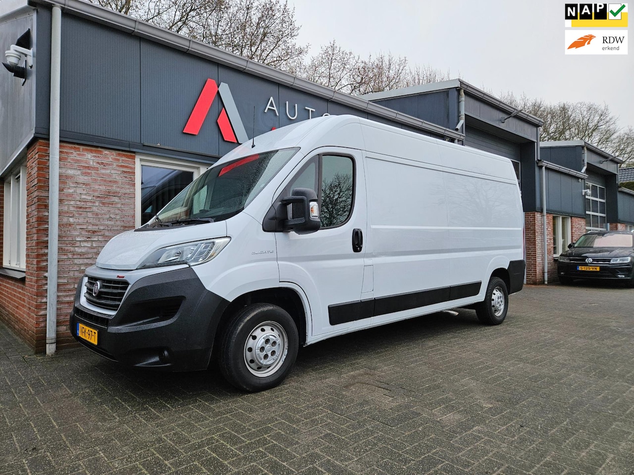 Fiat Ducato - 35 2.3 MultiJet L3H2 Trekhaak! 177PK! 3-Zitplaatsen! Nette Bus! Airco/Clima! Cruise Contro - AutoWereld.nl