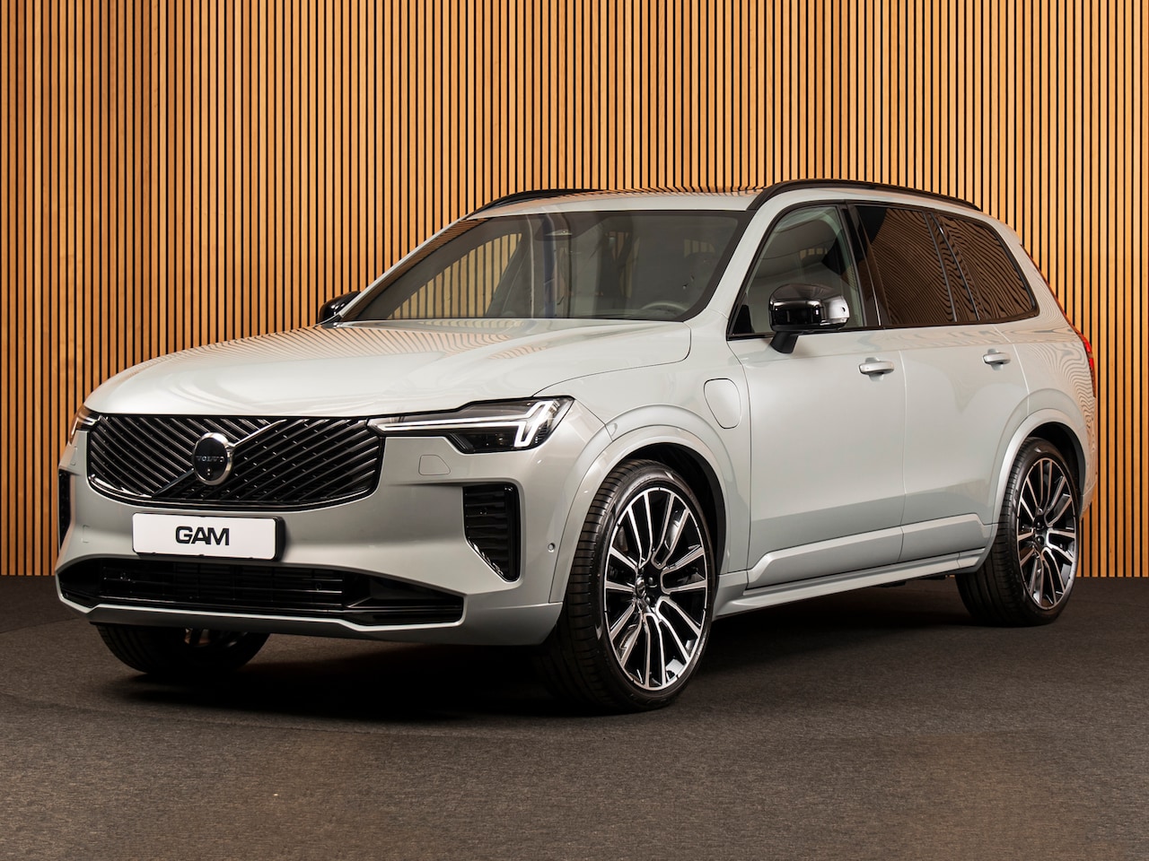 Volvo XC90 - 2.0 T8 Plug-in hybrid AWD Ultra Dark B&W | MASSAGE | 22" | AIRSUSP | TOWBAR | NAPPA - AutoWereld.nl