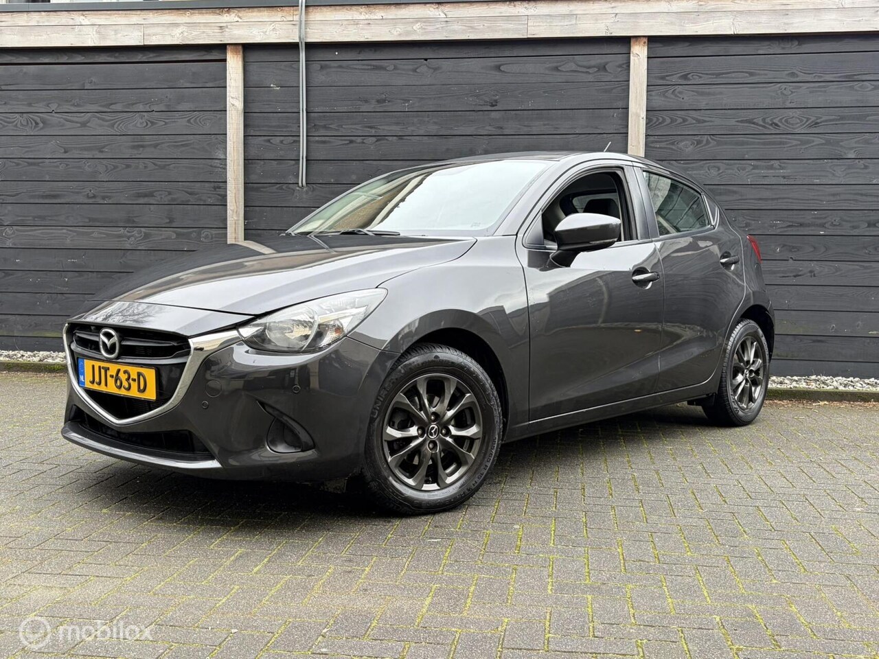 Mazda 2 - 1.5 Skyactiv-G Dynamic+ AUTOMAAT / LM / BT - AutoWereld.nl