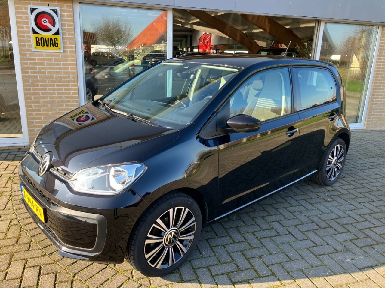 VOLKSWAGEN UP!