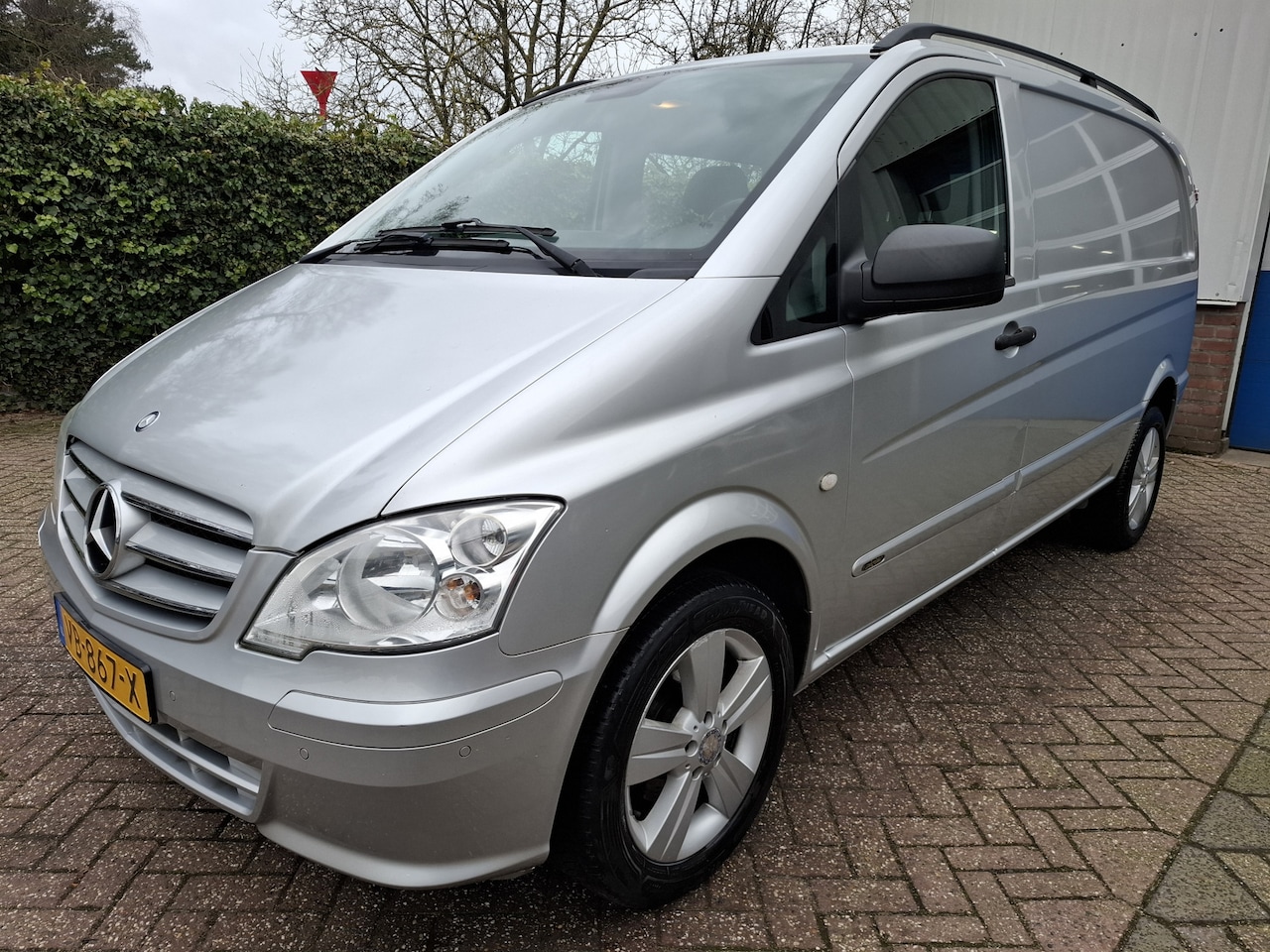 Mercedes-Benz Vito - 113 CDI 320 Lang Luxe AIRCO/CRUISE/PDC MARGE 136PK - AutoWereld.nl