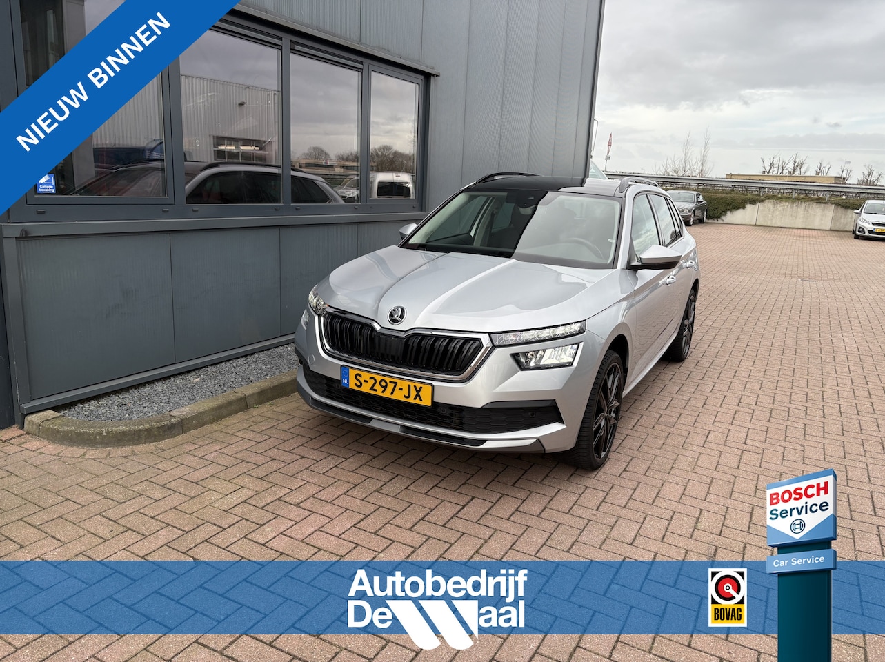 Skoda Kamiq - 1.0 TSi 115pk Business Edition PANORAMADAK/VIRTUAL/CAMERA/PDC/19INCH/TREKHAAK - AutoWereld.nl